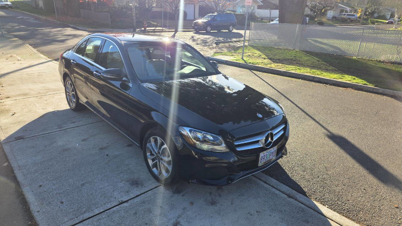 Used 2017 Mercedes-Benz C 300 4MATIC Sedan image 3