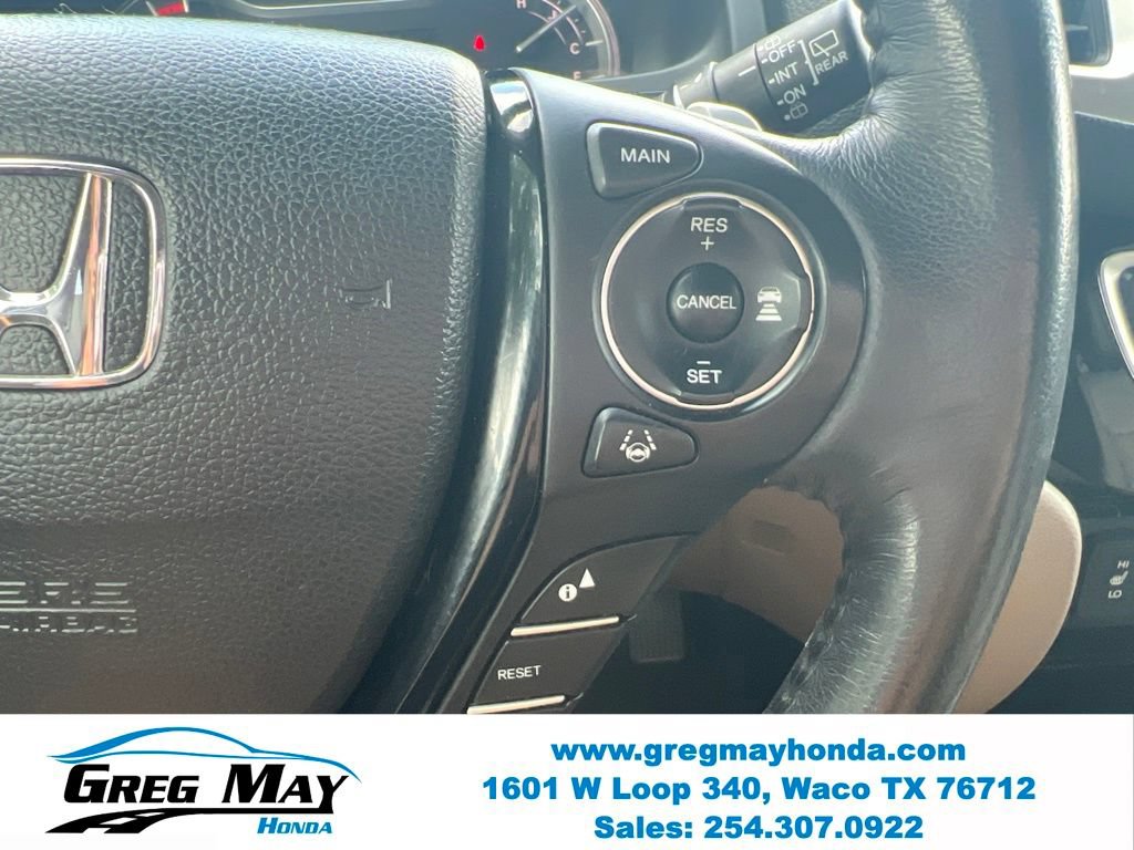 Used 2018 Honda Pilot Touring image 32
