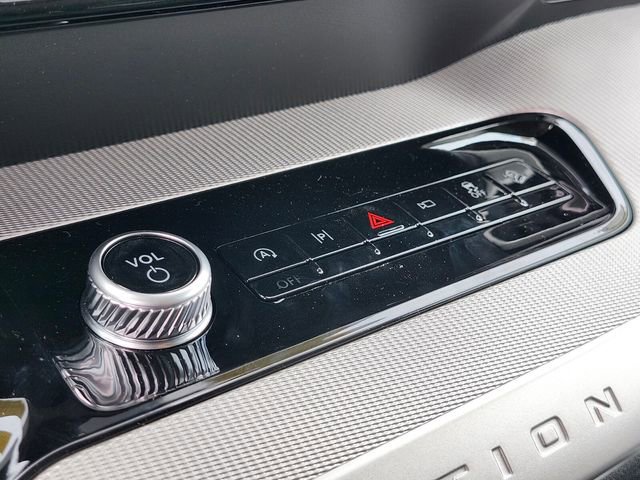 New 2026 Ford Expedition Active AWD/4WD image 30