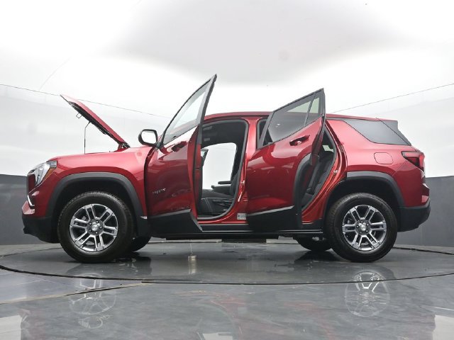 New 2027 GMC Terrain Elevation w/ LPO, Floor Liner Package AWD/4WD image 57
