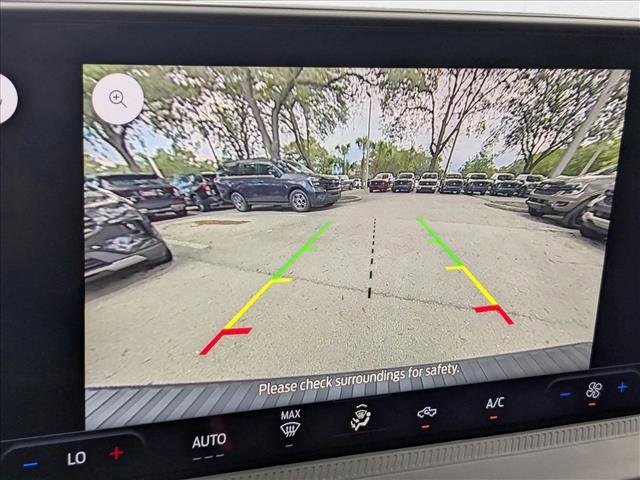 New 2025 Ford Maverick XL image 13