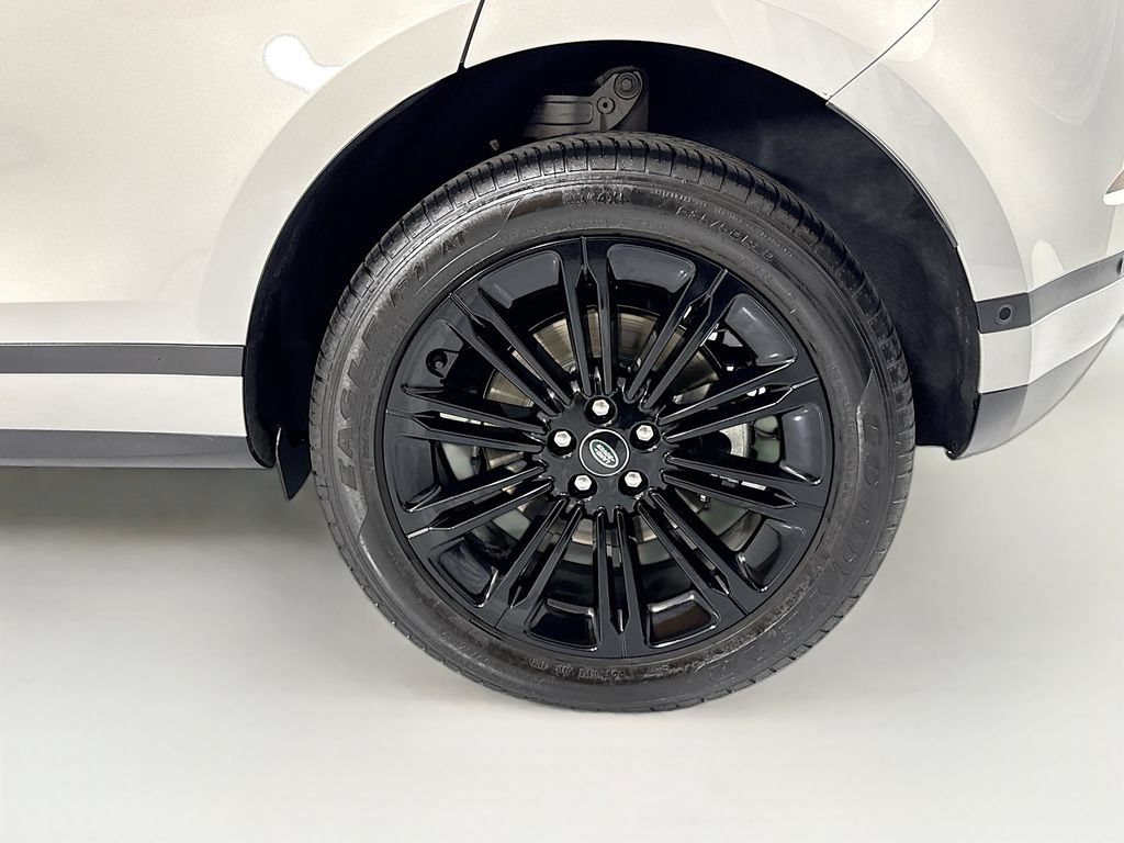 Certified 2025 Land Rover Range Rover Evoque S AWD/4WD image 31