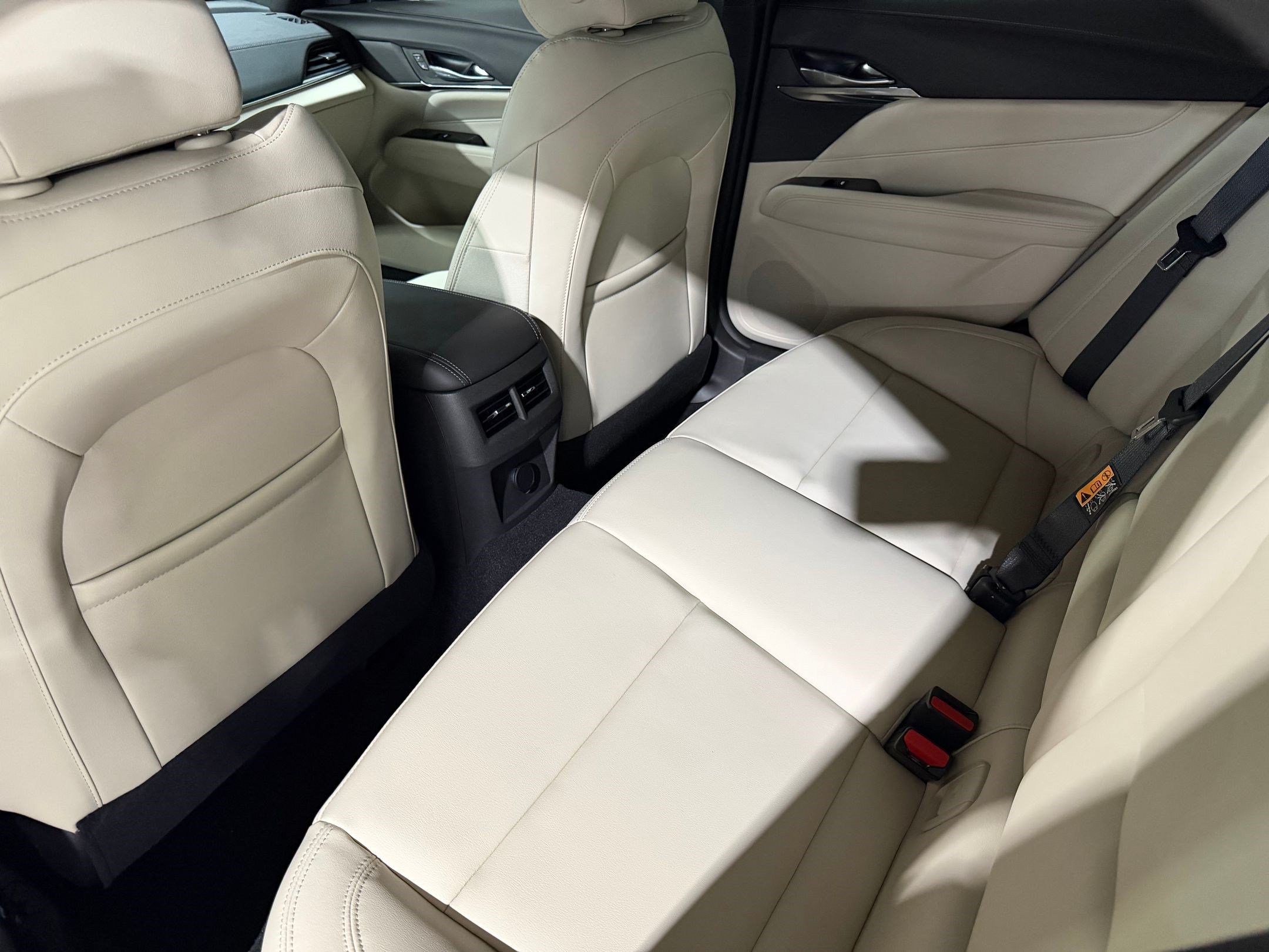 Used 2026 Cadillac CT4 Luxury RWD image 33