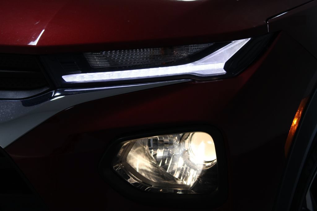 Used 2022 Chevrolet TrailBlazer LT FWD image 45