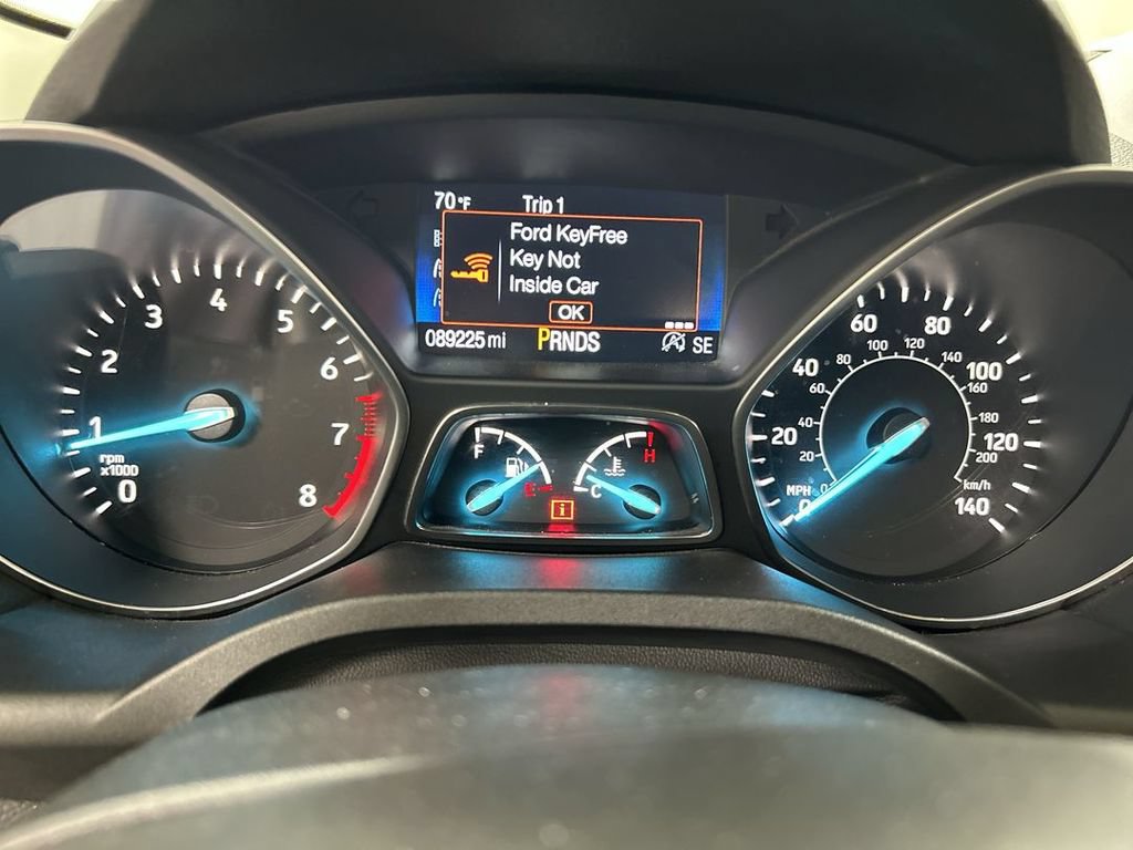 Used 2017 Ford Escape Titanium AWD/4WD image 13