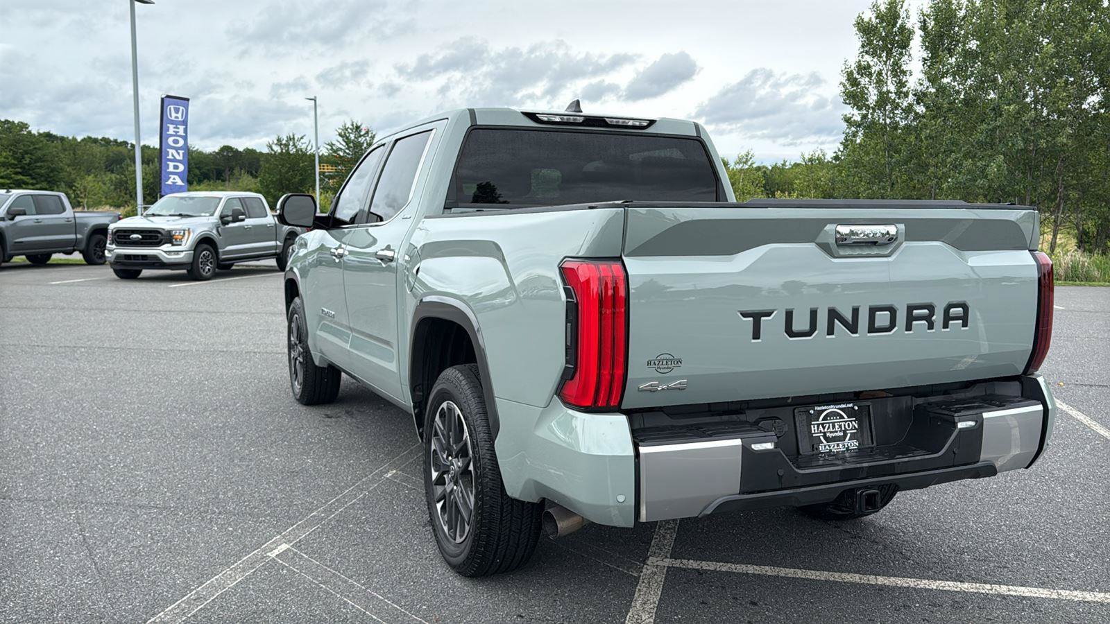Used 2026 Toyota Tundra Limited AWD/4WD image 9