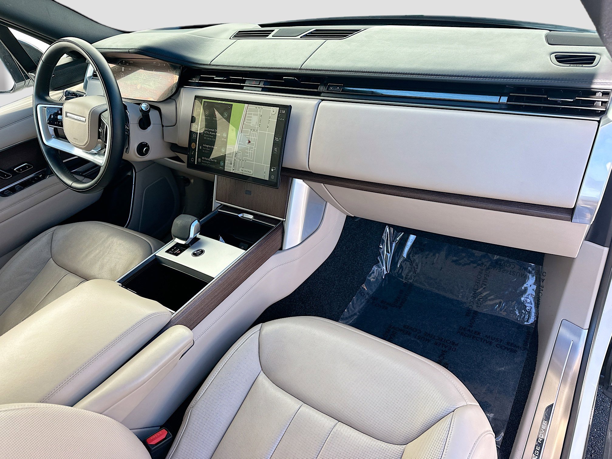 Used 2024 Land Rover Range Rover SE image 34