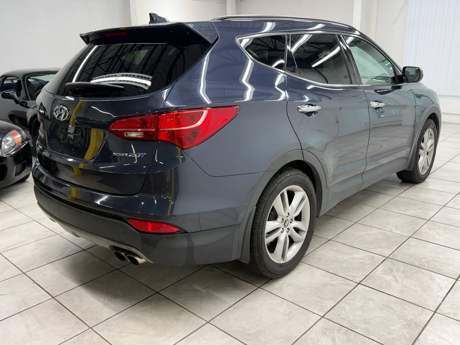Used 2014 Hyundai Santa Fe Sport 2.0T w/ Navigation Package 06 FWD image 9