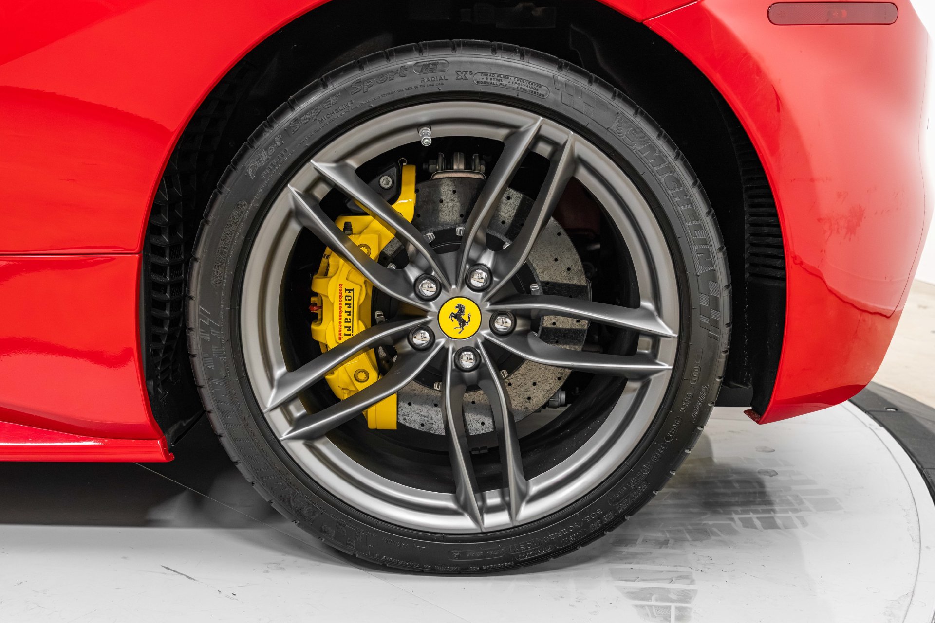 Certified 2018 Ferrari 488 Spider RWD image 15
