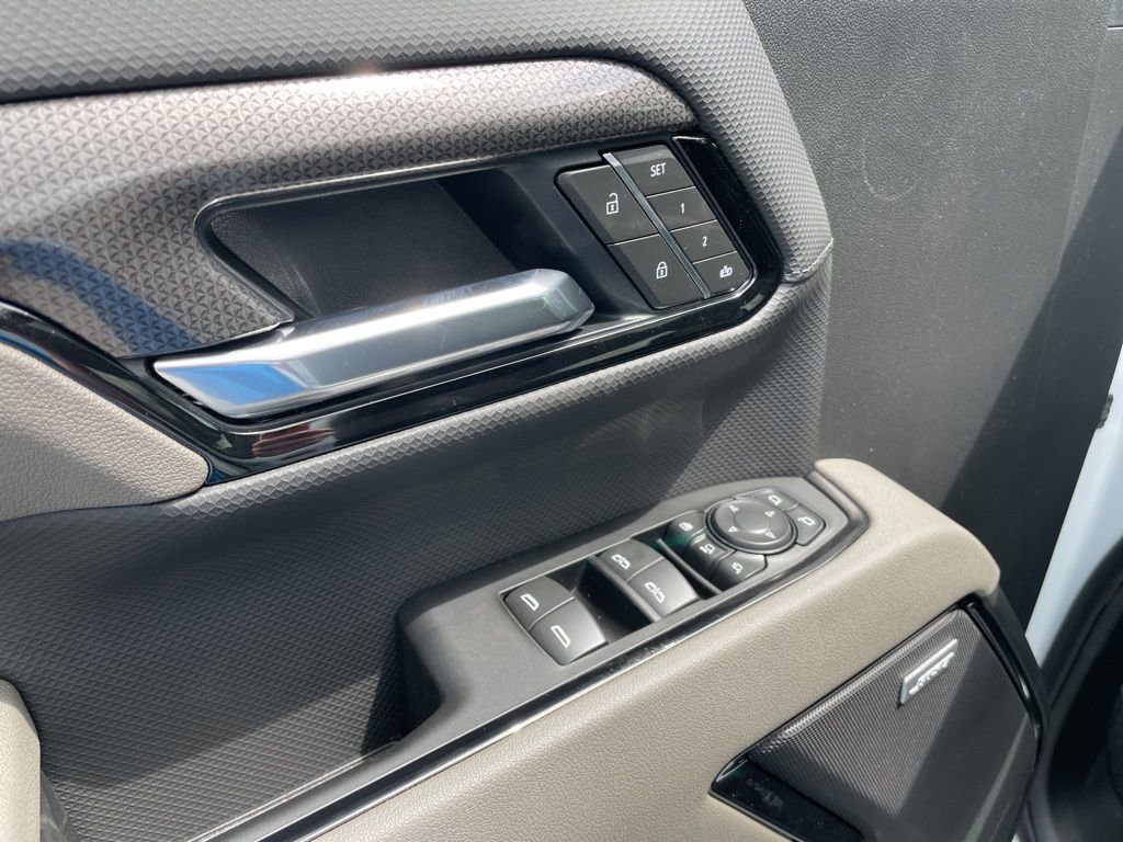 New 2026 Chevrolet Silverado 2500 ZR2 AWD/4WD image 6