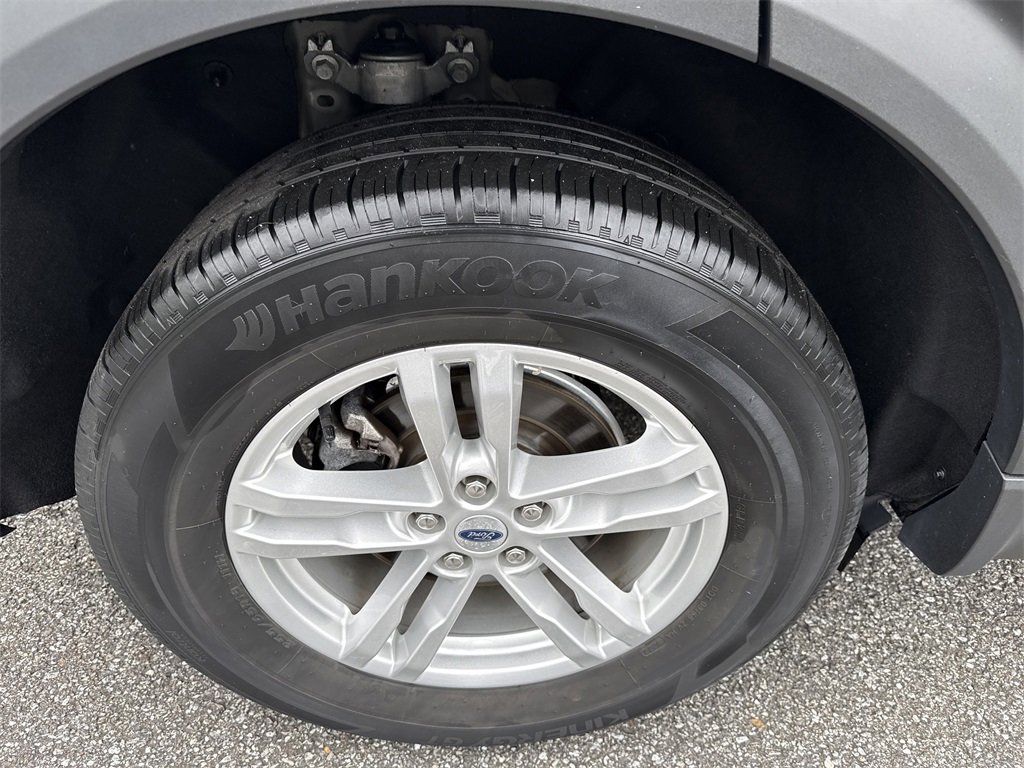 Used 2022 Ford Explorer XLT w/ Equipment Group 202A image 17