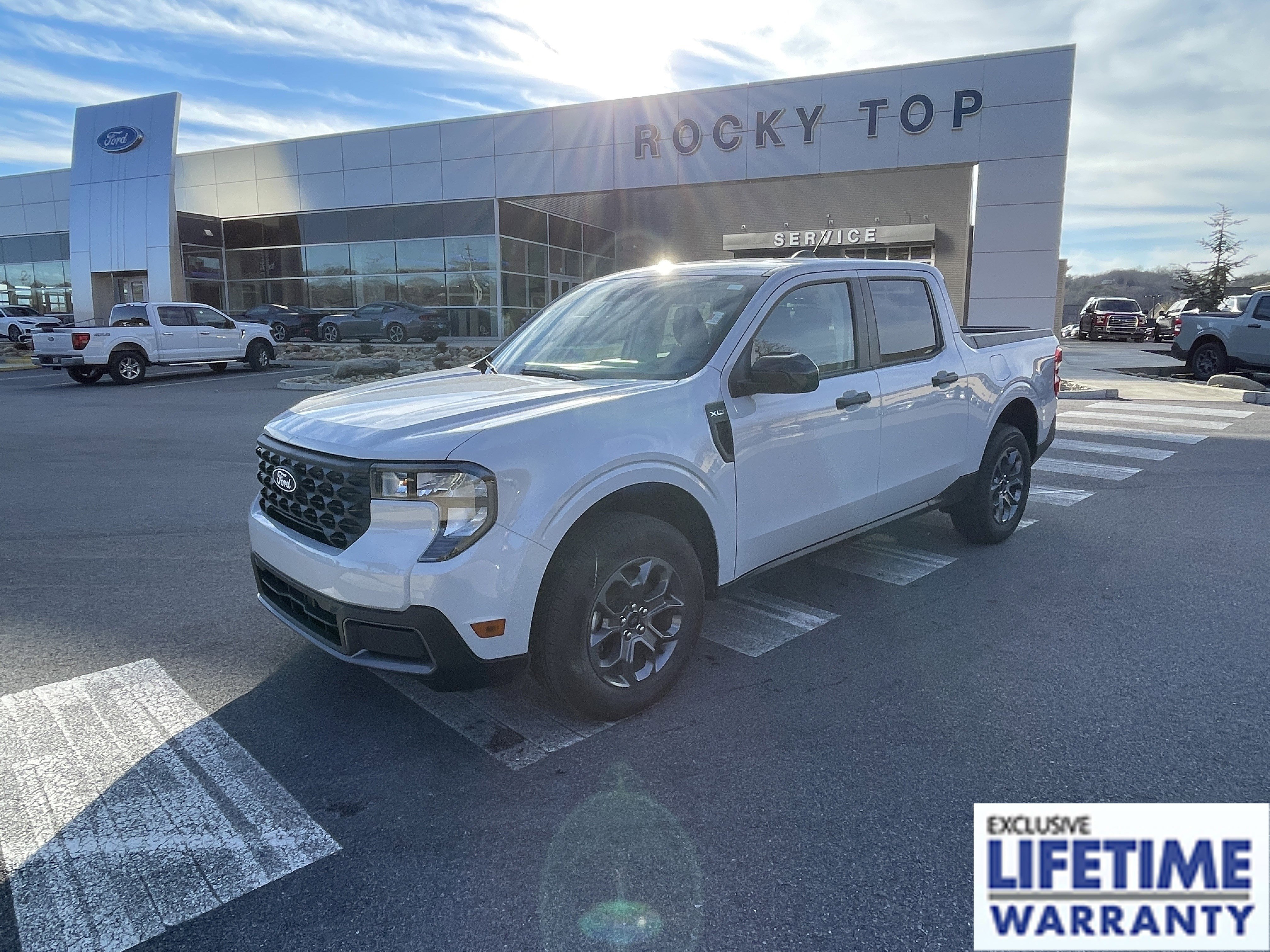 New 2025 Ford Maverick XLT w/ XLT Luxury Package