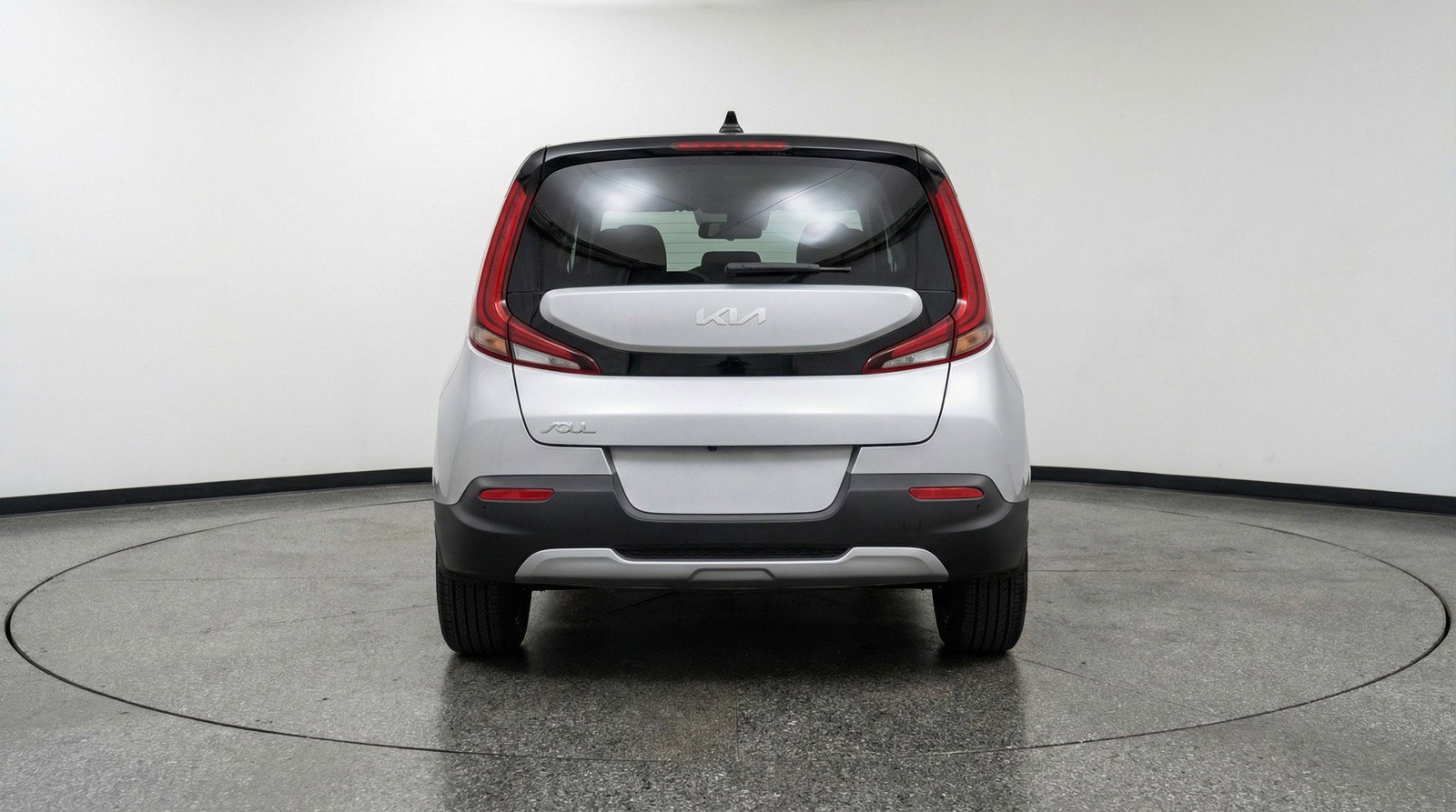 Used 2025 Kia Soul LX w/ LX Technology Package FWD image 7