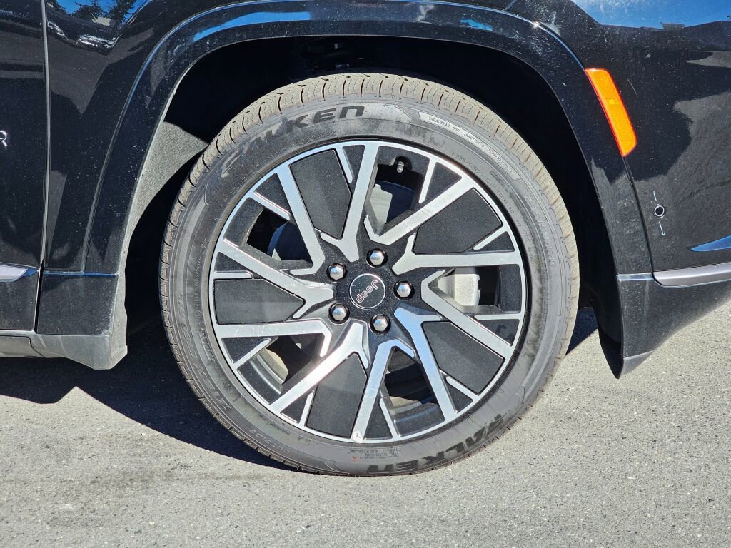 New 2025 Jeep Wagoneer S Limited image 10