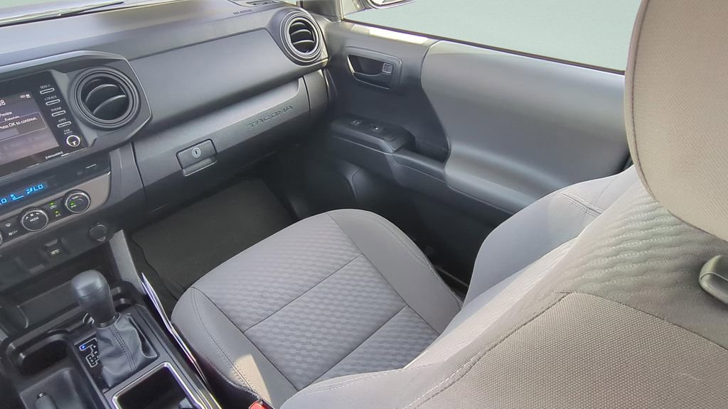Used 2022 Toyota Tacoma SR image 15