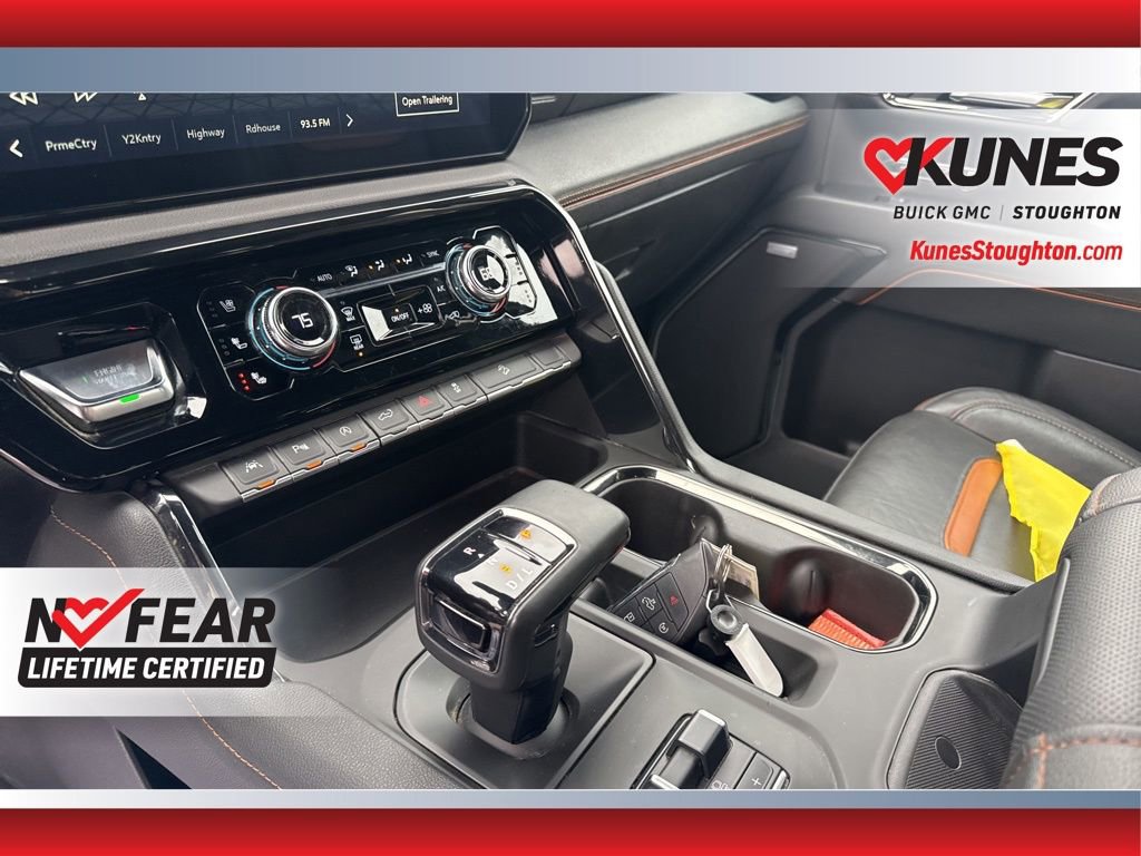 Used 2023 GMC Sierra 1500 AT4 w/ Technology Package image 31