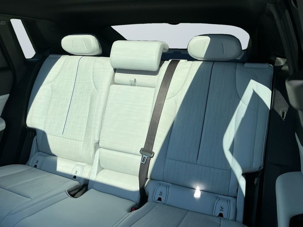 Used 2024 Cadillac Lyriq Sport w/ LPO, Floor Liner Package AWD/4WD image 14