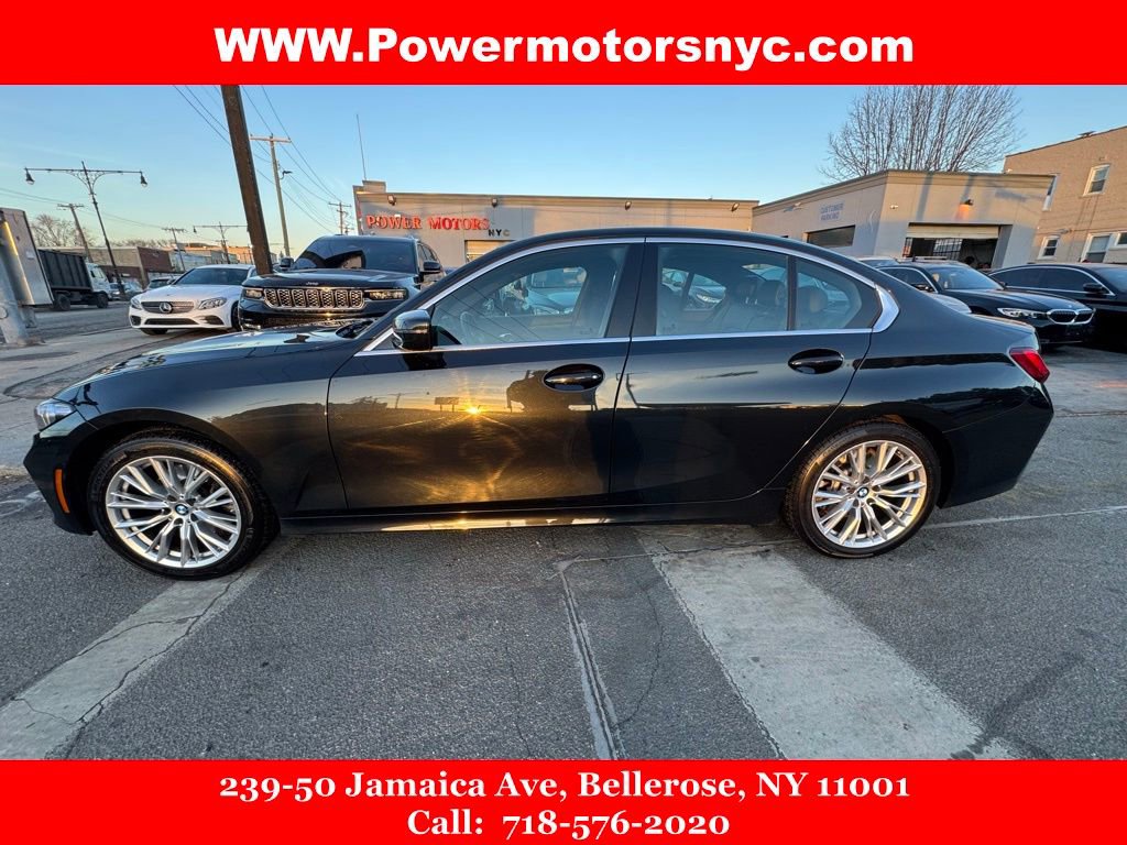 Used 2024 BMW 330i Sedan w/ Convenience Package RWD image 2