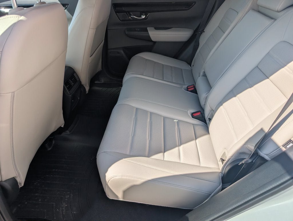 Used 2024 Honda CR-V EX-L image 3