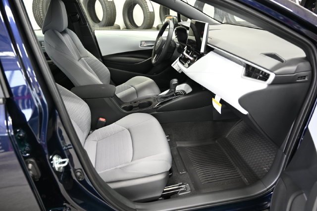 New 2026 Toyota Corolla SE w/ SE Premium Package FWD image 11