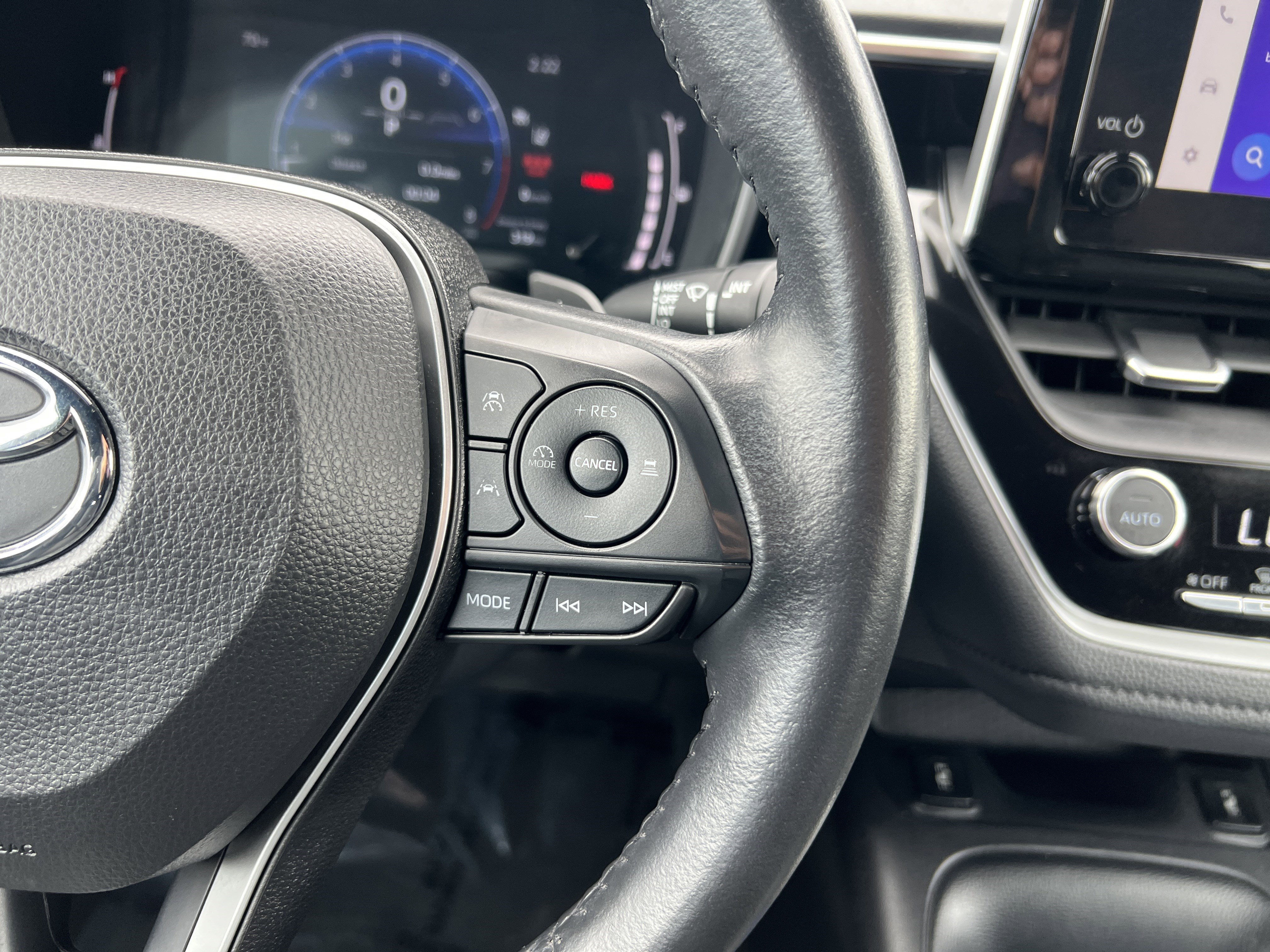 Used 2023 Toyota Corolla XSE w/ Carpet Mat Package (TMS) image 29