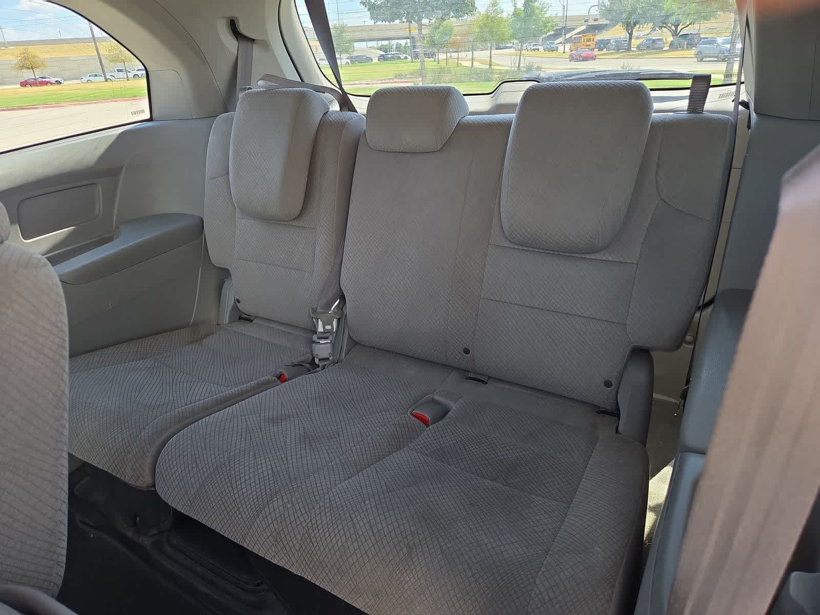 Used 2016 Honda Odyssey SE image 31