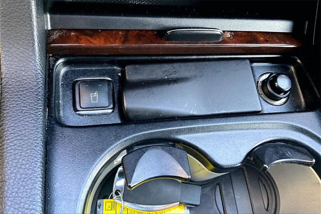 Used 2016 Mercedes-Benz GL 550 4MATIC image 15