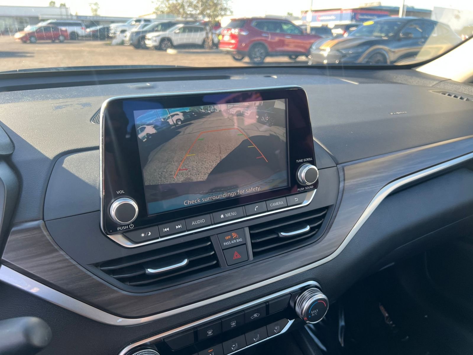 Used 2025 Nissan Altima 2.5 SV image 24