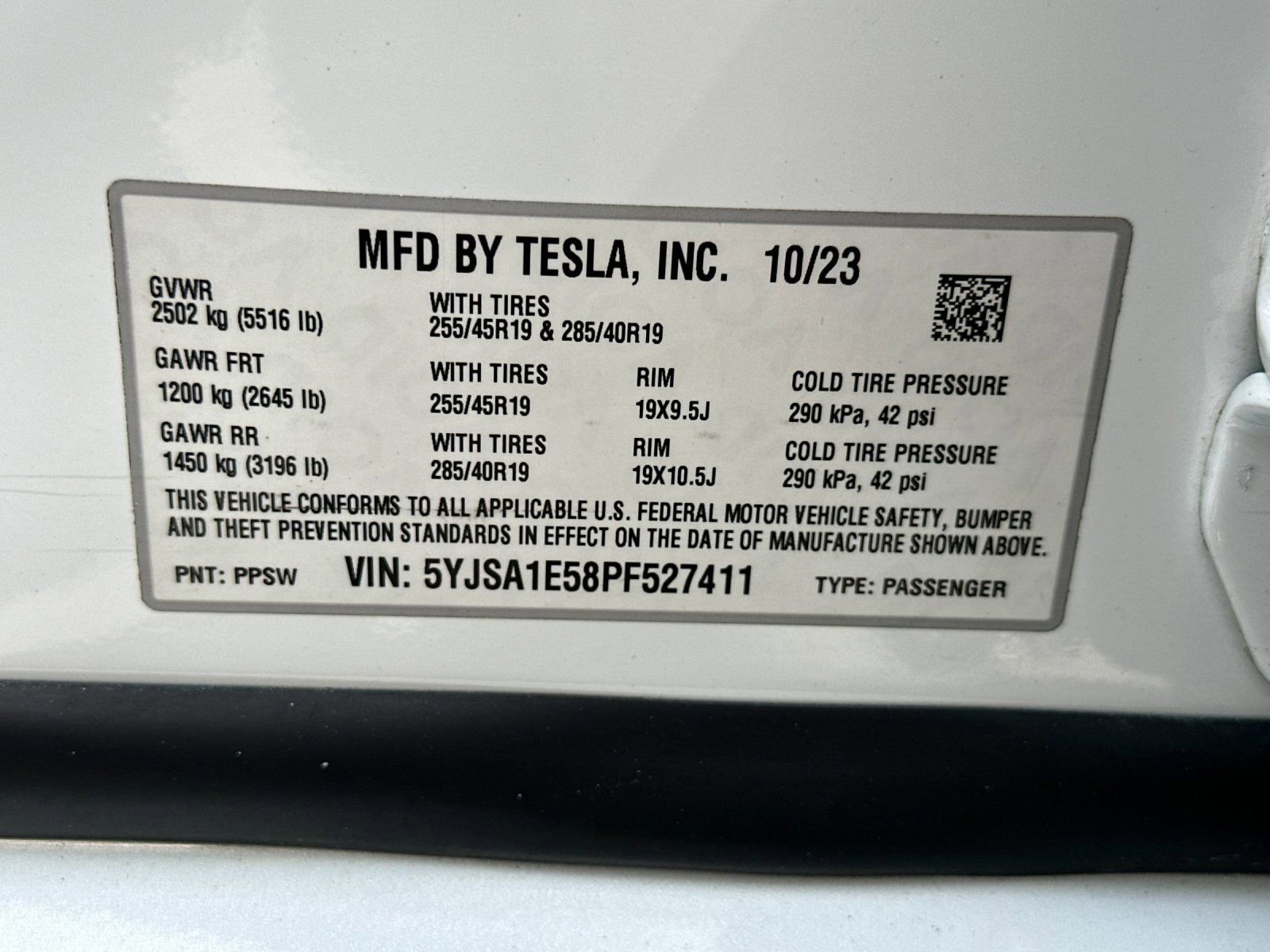 Used 2023 Tesla Model S Standard Range image 33