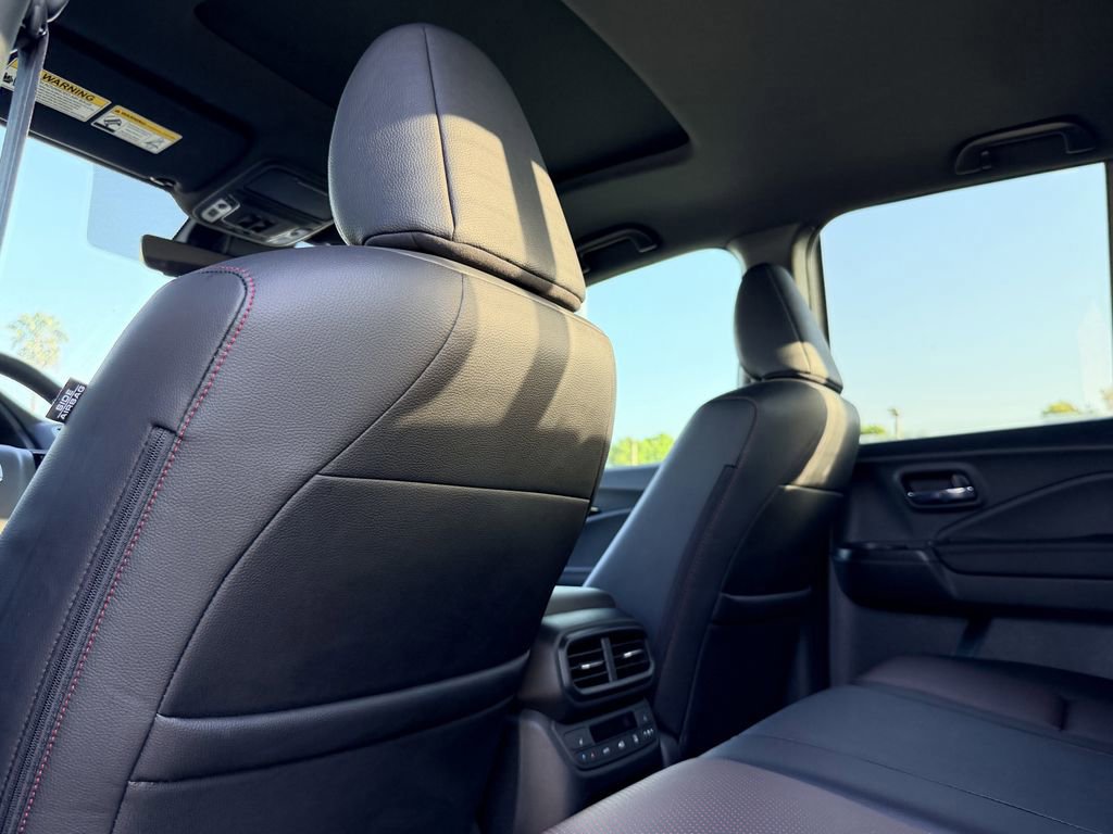 Used 2026 Honda Ridgeline Black Edition image 17