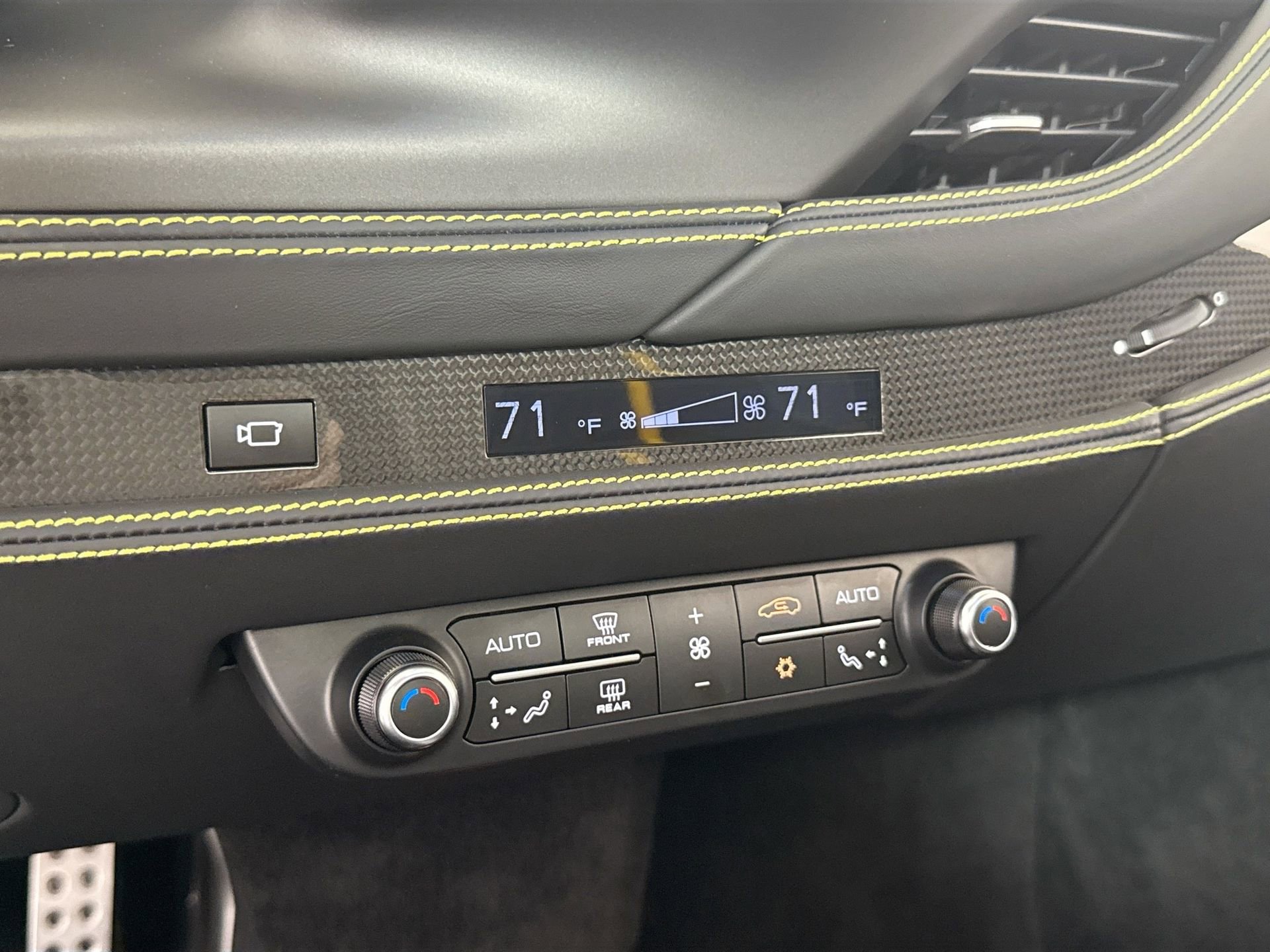 Certified 2021 Ferrari F8 Tributo image 12