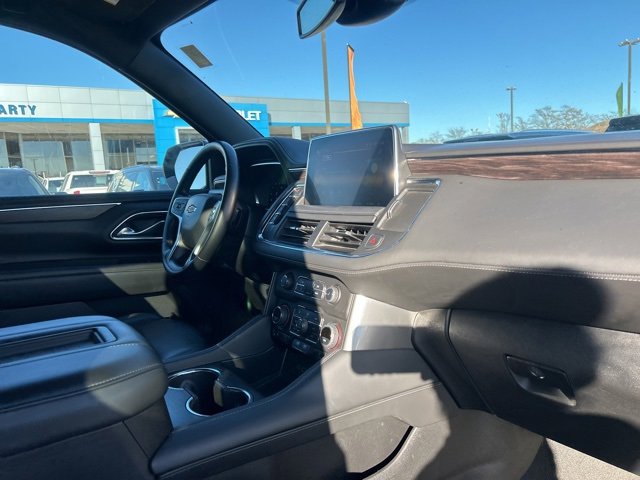 Used 2024 Chevrolet Suburban LT image 34