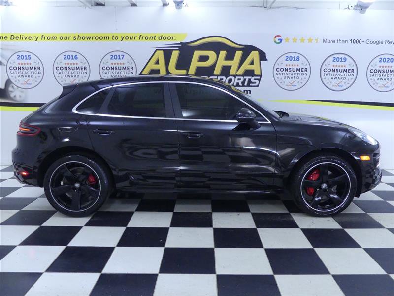 Used 2018 Porsche Macan Turbo image 37