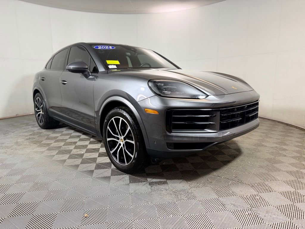 Used 2024 Porsche Cayenne Coupe image 8