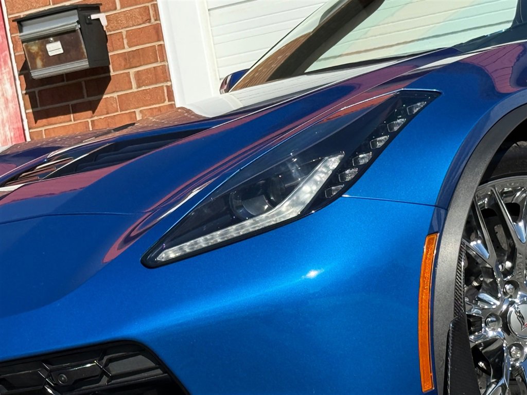 Used 2016 Chevrolet Corvette Z06 w/ 3LZ Preferred Equipment Group image 11