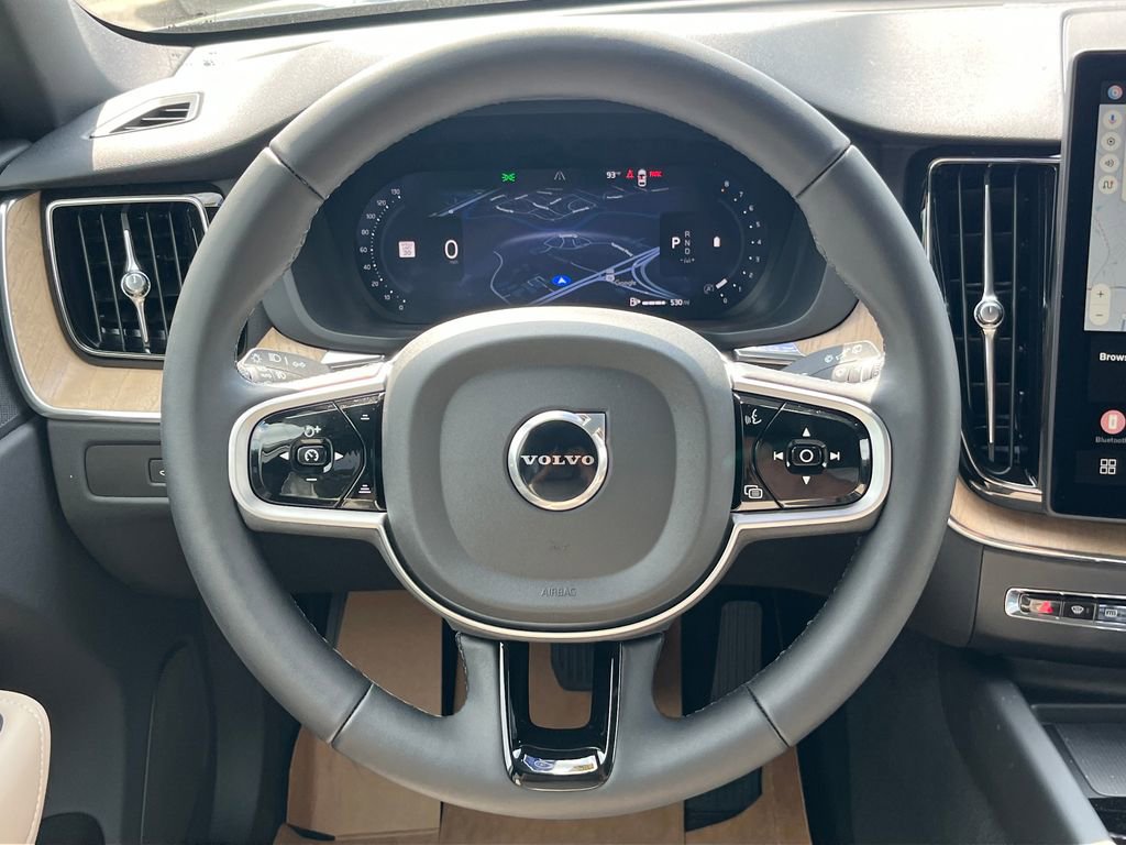 New 2026 Volvo XC60 B5 Plus w/ Protection Package Premier image 18