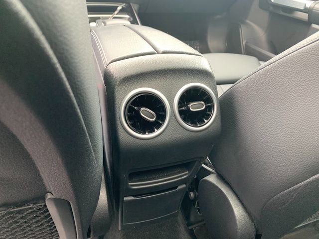Used 2021 Mercedes-Benz GLB 250 4MATIC image 18