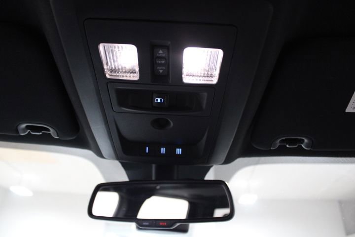 Used 2016 RAM 2500 Limited image 35