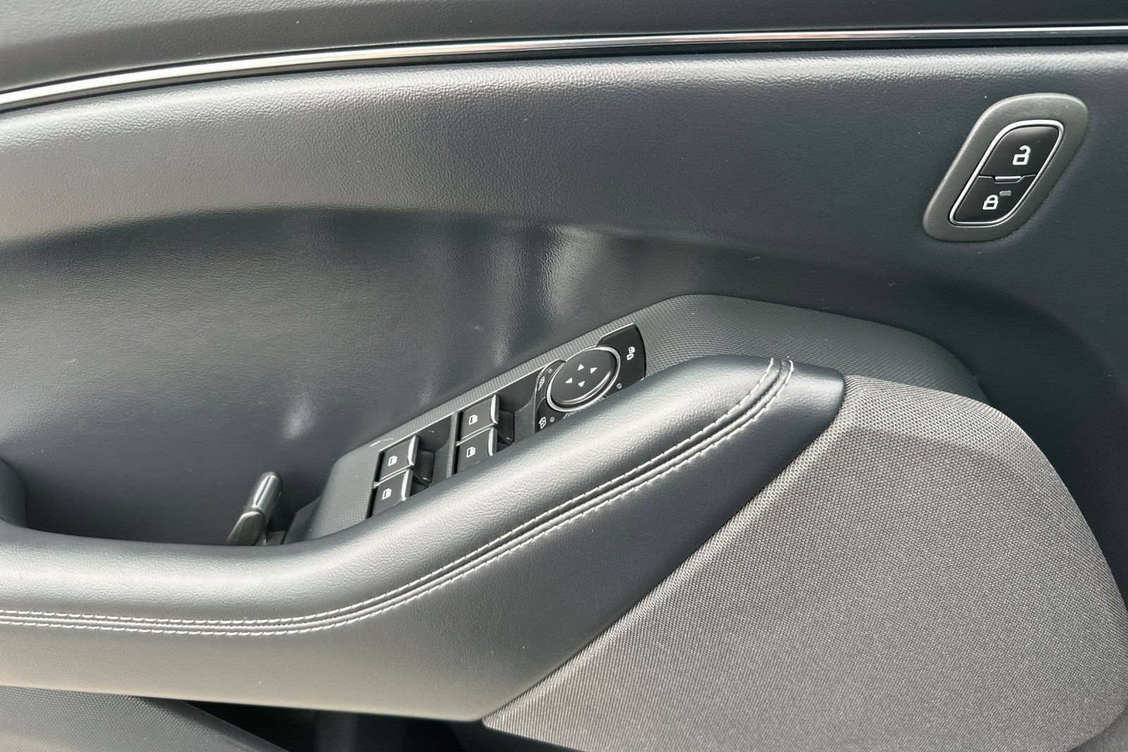 Used 2023 Ford Mustang Mach-E Select AWD/4WD image 11