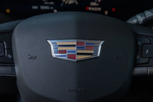 Used 2024 Cadillac XT4 Premium Luxury image 14