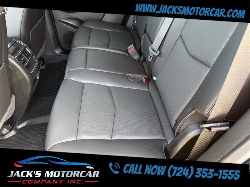 Used 2025 Cadillac XT5 Premium Luxury w/ LPO, Floor Liner Package AWD/4WD image 31