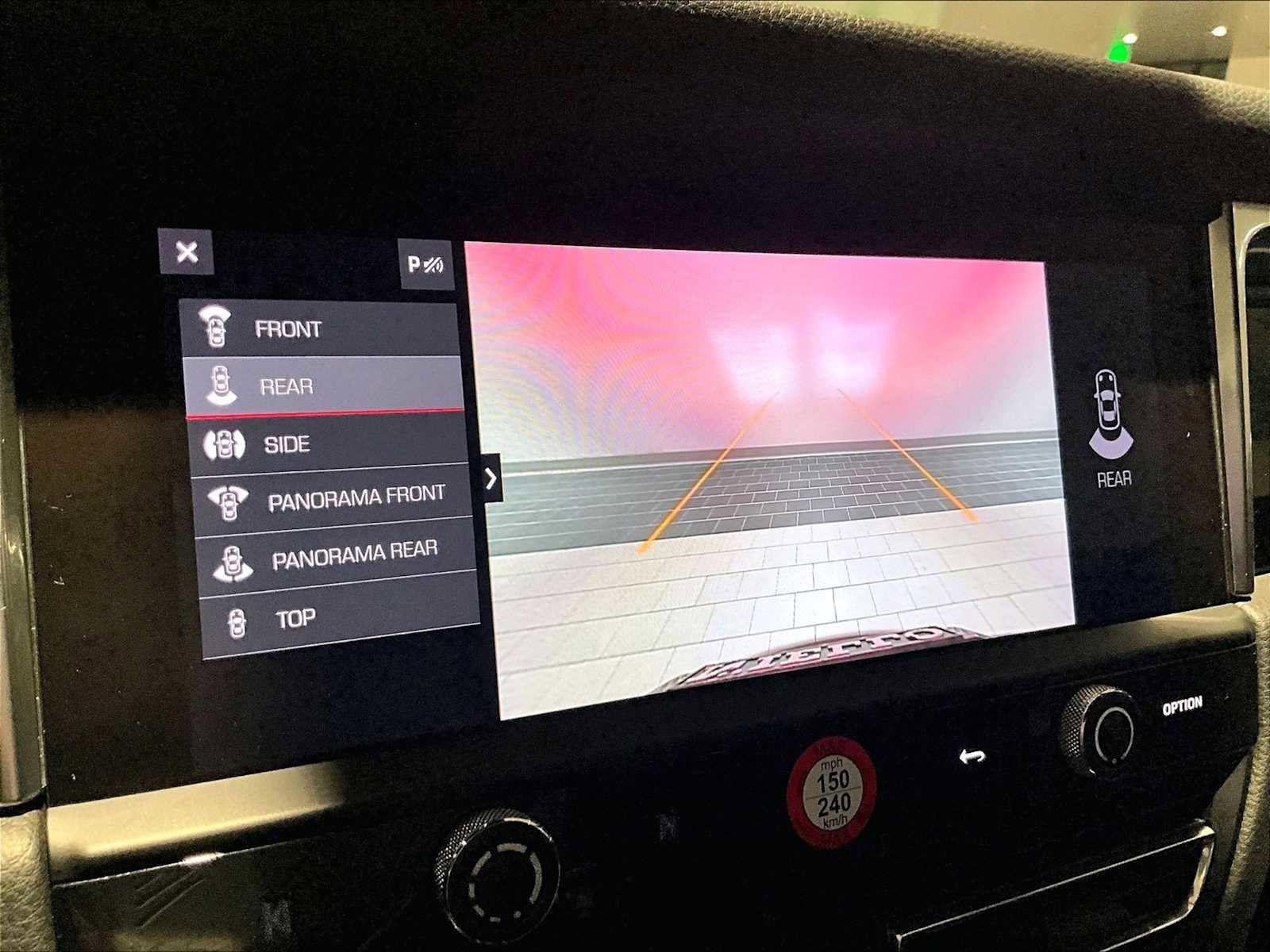 Used 2024 Porsche Macan image 28