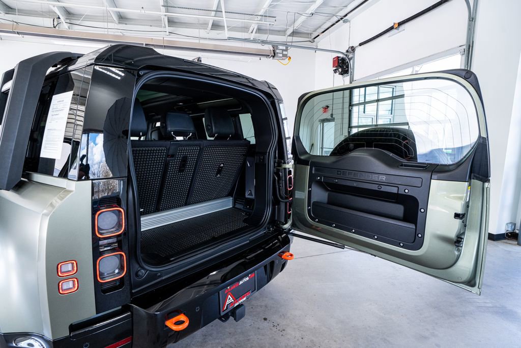Used 2022 Land Rover Defender 90 X image 53