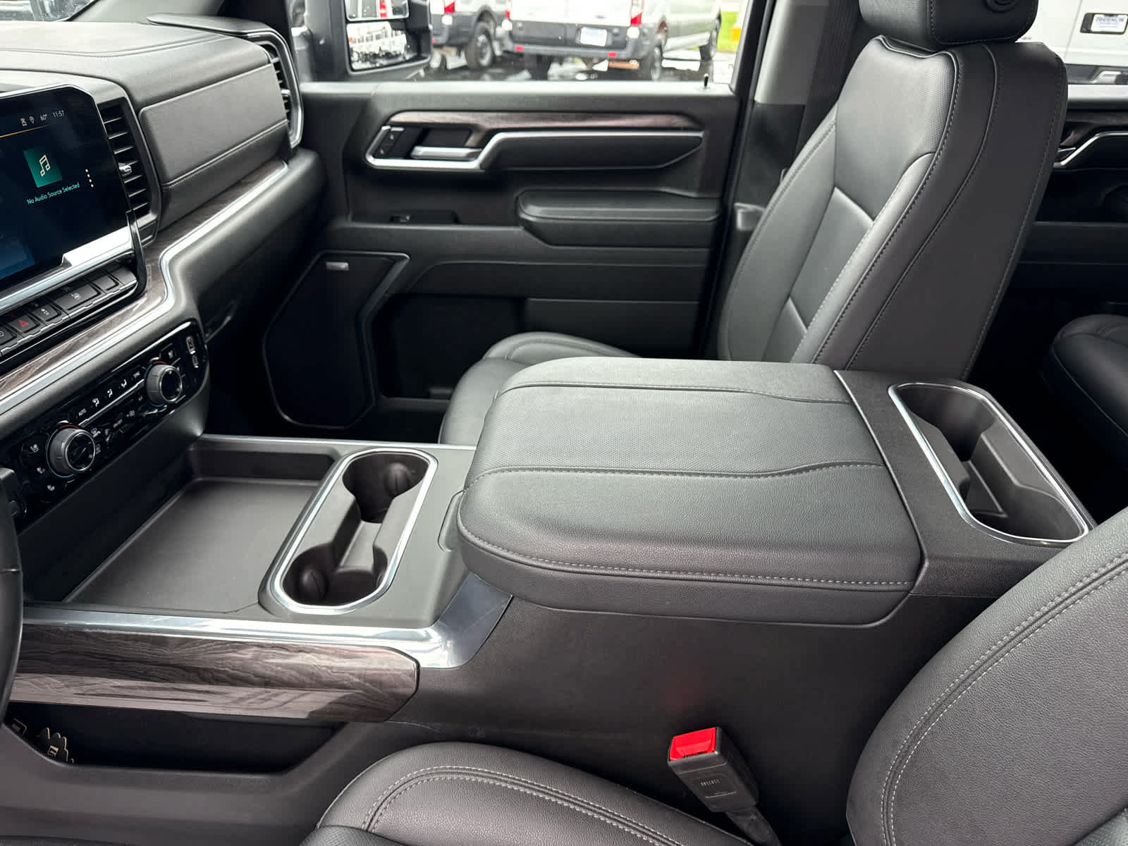 Certified 2025 Chevrolet Silverado 2500 LTZ w/ LTZ Convenience Package AWD/4WD image 20