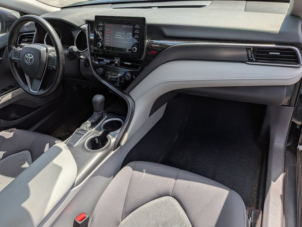 Used 2024 Toyota Camry LE w/ Convenience Package FWD image 29