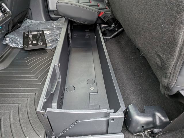 New 2025 Ford F150 Lariat w/ Equipment Group 502A High image 27