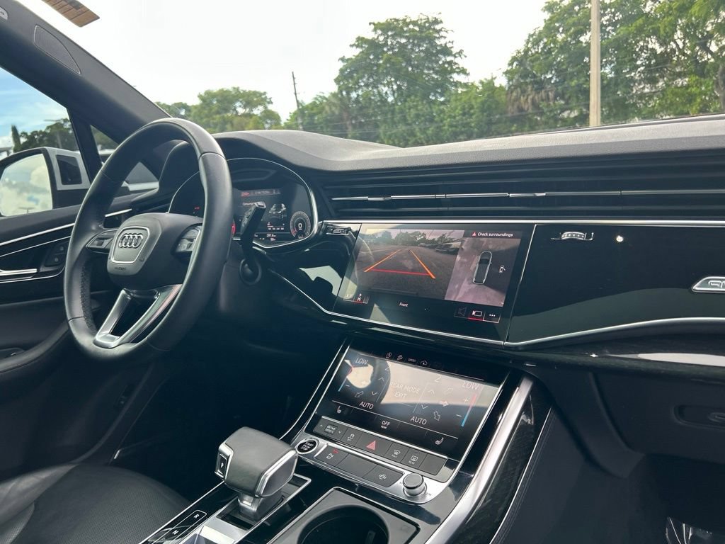 Used 2021 Audi Q7 3.0T Premium Plus w/ Executive Package AWD/4WD image 25