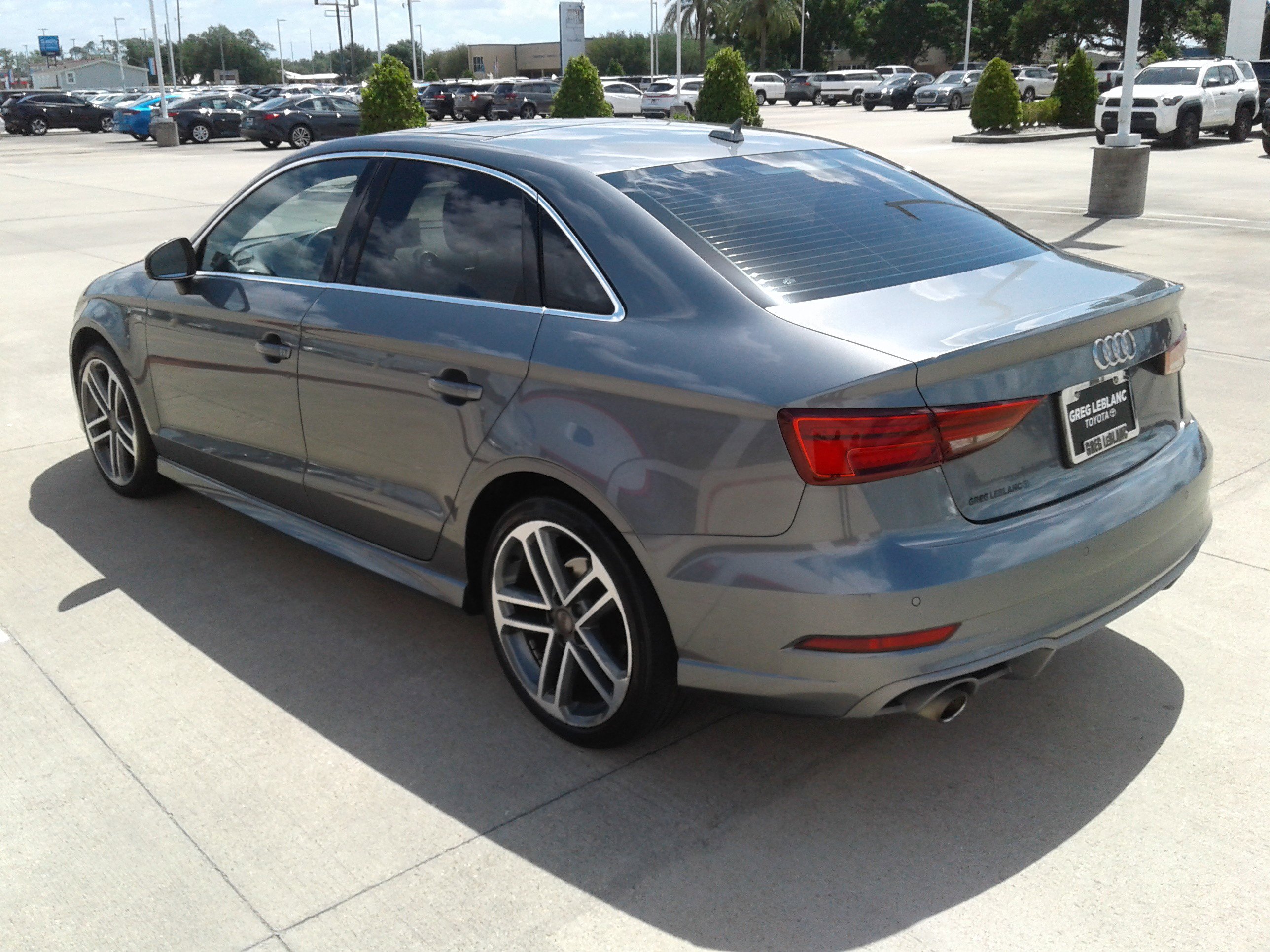 Used 2018 Audi A3 2.0T Premium Plus w/ Premium Plus Package AWD/4WD image 5