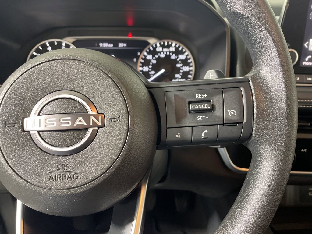Used 2024 Nissan Rogue S FWD image 14