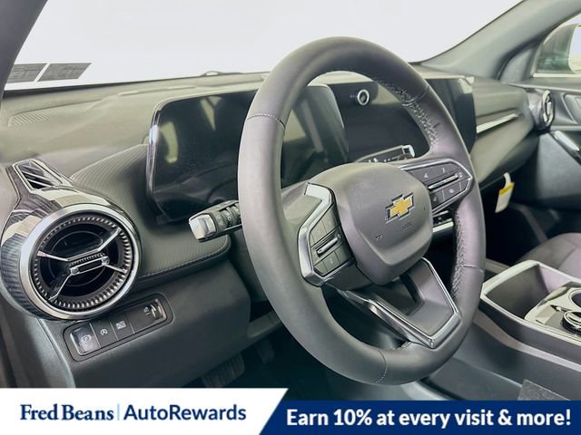 New 2026 Chevrolet Equinox LT w/ Safety and Technology Package FWD image 7